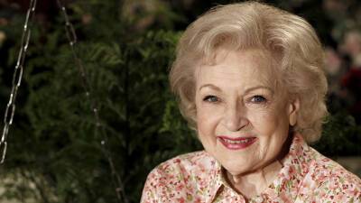 Betty White’s Assistant Just Shared the Last Known Photo of Her 11 Days Before Her Death - stylecaster.com - New York