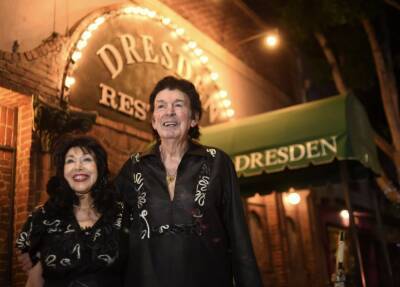 Marty Roberts Dies: Half Of ‘Marty And Elayne’ Lounge Band At The Dresden - deadline.com - Los Angeles - New York