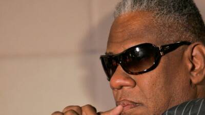Influential fashion journalist André Leon Talley dies at 73 - abcnews.go.com - France - New York - USA - New York - county Leon