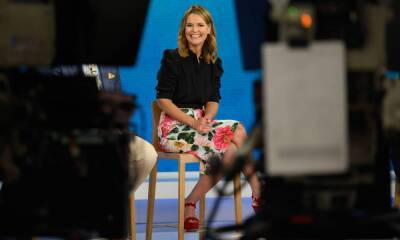 Savannah Guthrie shares incredible family photo featuring her rarely-seen siblings - hellomagazine.com - county Guthrie