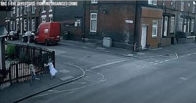 Moment dad is gunned down in broad daylight as little girls play in princess dresses - a suspect is still on the run - www.manchestereveningnews.co.uk - Britain - Spain - Manchester - Turkey
