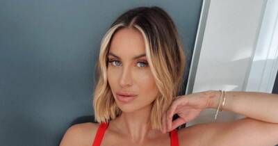 Ferne McCann goes back to her roots with brunette hair makeover - www.ok.co.uk - Britain - Maldives