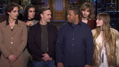Will Forte Forgets Who Kenan Thompson Is in Hilariously Awkward New 'SNL' Promo - www.etonline.com - Hollywood