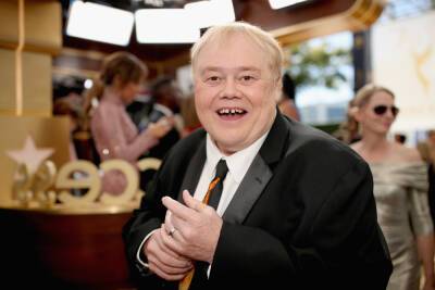 ‘Family Feud’ Host And ‘Baskets’ Star Louie Anderson Dies At Age 68 - etcanada.com - Chicago - Las Vegas - Canada
