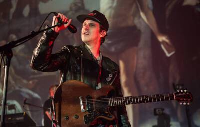 Jamie T teases new music and announces 15th anniversary reissue of ‘Panic Prevention’ - www.nme.com - Britain