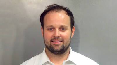 Josh Duggar requests new trial or acquittal in child pornography case - www.foxnews.com - state Washington - state Arkansas - city Little Rock