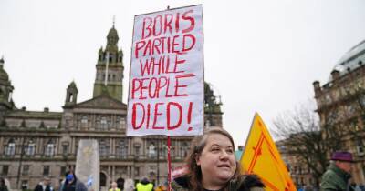 Pro-independence activists march through Glasgow in protest against Boris Johnson - www.dailyrecord.co.uk - Scotland