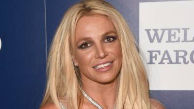 Britney Spears Dyed Her Hair Purple Because "I'm Bored, OK?" - www.glamour.com