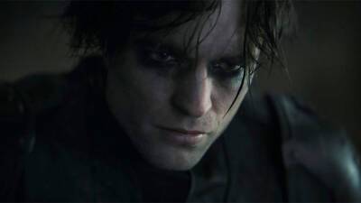 ‘The Batman’ Director Explains Robert Pattinson’s Emo-Eyeliner: ‘You Can’t Not Wear That’ - variety.com