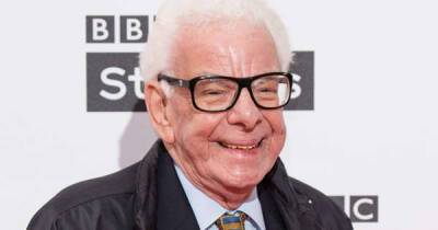 Barry Cryer death: Comedian and actor dies aged 86 - www.msn.com - Britain - county Hall