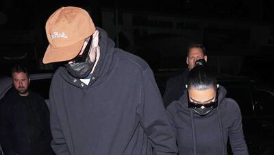 Kim Kardashian Pete Davidson Twin In Black Hoodies For Dinner With Khloe – Photos - hollywoodlife.com - Los Angeles - USA - California - Beverly Hills - North Korea