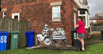 Woman wakes up to discover huge mural painted on the side of her home - www.manchestereveningnews.co.uk - Manchester