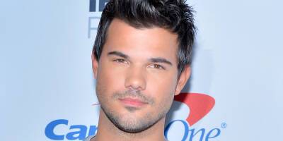 Taylor Lautner Recalls Being 'Scared' to Go Out in Public Amid 'Twilight' Fame - www.justjared.com