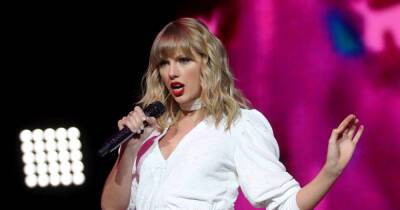 Man held after ‘crashing into Taylor Swift’s building and trying to get inside’ - www.msn.com - Spain - China - California - Birmingham - state Rhode Island