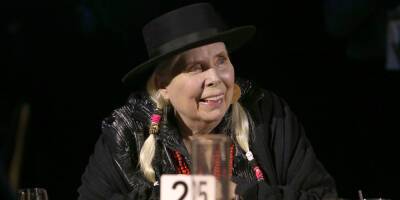 Joni Mitchell Joins Neil Young; Will Pull All Her Music From Spotify - www.justjared.com