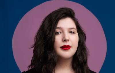 You can hear a new Lucy Dacus song by phoning this number - www.nme.com - USA - New York