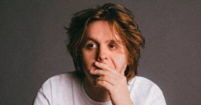 Lewis Capaldi announces first solo headline gig of 2022 as he gears up for new album launch - www.dailyrecord.co.uk - USA