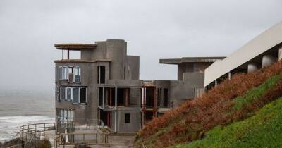 'Saddest ever' Grand Designs house that led to couple's divorce on sale for £10m - www.dailyrecord.co.uk - Beyond