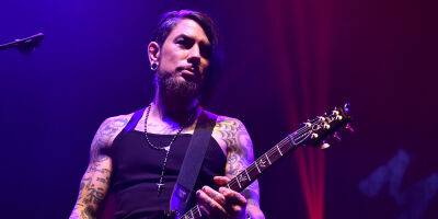 Dave Navarro Will Miss Jane's Addiction Upcoming Tour With Smashing Pumpkins - Here's Why - www.justjared.com - county Will - county Navarro