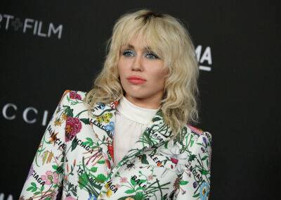 Miley Cyrus Shares Sweet Voicemail From Late Taylor Hawkins - etcanada.com - Brazil - Los Angeles