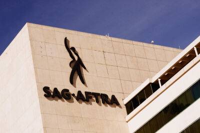 SAG-AFTRA Calls for Resignations at L.A. City Hall Over Racist Remarks - variety.com - Los Angeles - Los Angeles - Mexico - county Hall - Los Angeles