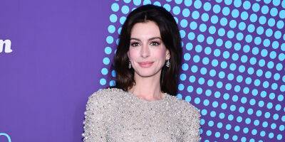 Anne Hathaway Stuns In Two Very Different Looks For 'Armageddon Time' Promo - www.justjared.com - New York - USA