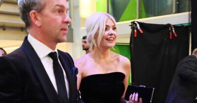 Holly Willoughby supported by husband at NTAs as Philip Schofield makes low-key arrival - www.ok.co.uk - London - county Hall