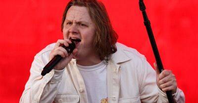Lewis Capaldi responds after fan says his band-mate mouthed "f*** off" during performance - www.dailyrecord.co.uk - Scotland - London