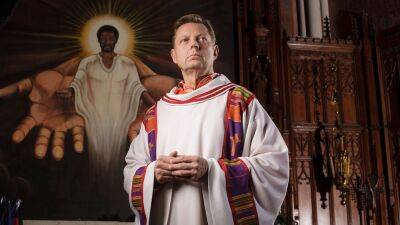 Controversial Chicago priest and activist Father Michael Pfleger facing new sexual abuse allegation - www.foxnews.com - Chicago - Illinois - Jackson