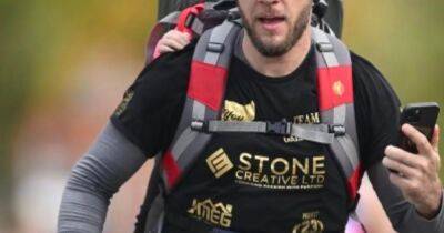 Proud single dad completes Manchester half marathon with his two-year-old daughter on his back - www.manchestereveningnews.co.uk - Manchester