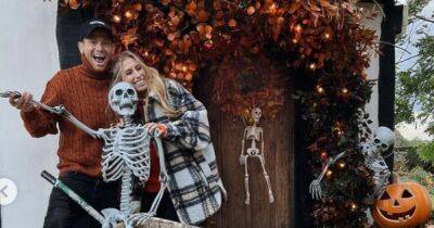 Stacey Solomon shows off hidden wedding and EastEnders tributes in stunning autumn display at £1.2m home - www.manchestereveningnews.co.uk