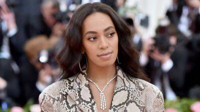 Solange Knowles Likes Tweet Alleging Bill Murray 'Put Both His Hands' in Her Hair - www.etonline.com - county Hand - county Crane
