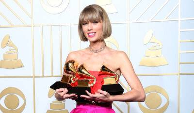 Taylor Swift Submitted Herself in 13 Categories for Grammys 2023 - Full List Revealed! - www.justjared.com
