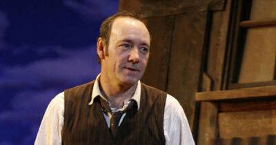 Kevin Spacey claims publicist convinced him to apologise to Anthony Rapp - www.msn.com - New York