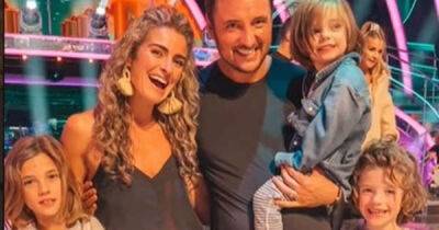 EastEnders' James Bye in very sweet video as kids and wife Victoria surprise him and Amy Dowden at Strictly rehearsals - www.msn.com - county Mcdonald