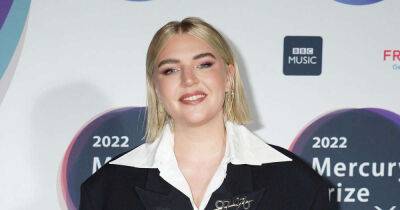 Self Esteem on challenging society with her Mercury Prize shortlisted album - www.msn.com - Britain - California