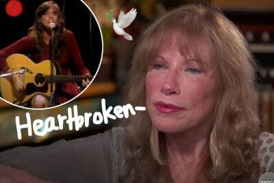 Carly Simon's Heartbroken Message After Losing BOTH Famous Sisters To Cancer Just One Day Apart - perezhilton.com - New York - Jordan - county Leslie