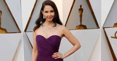 Ashley Judd fractures leg in 'freak accident' caused by grief - www.msn.com - Berlin