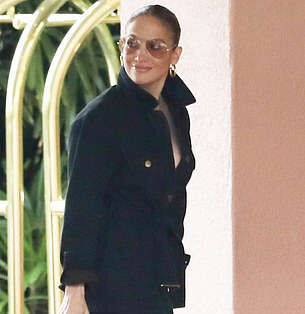 Jennifer Lopez and Ben Affleck go on a breakfast date in Beverly Hills - www.msn.com - Beverly Hills
