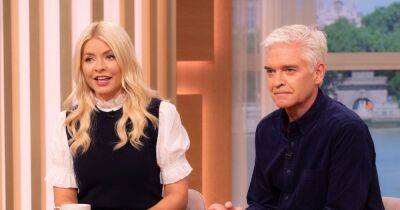 Holly Willoughby 'signs 7 figure deal with M&S' as Phillip Schofield’s '£1m contract ends' - www.ok.co.uk