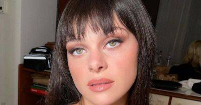 Nicola Peltz unveils dramatic bleached eyebrow transformation at Paris Fashion Week - www.ok.co.uk