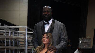Maren Morris Shows Off Hilarious Height Difference in Viral Pic With Shaquille O'Neal - www.etonline.com - Las Vegas