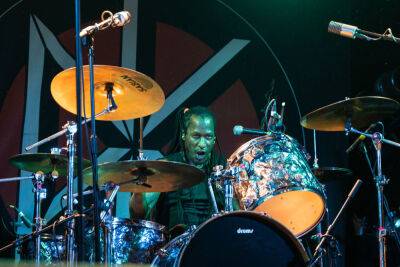 D.H. Peligro Dies: Drummer For Dead Kennedys, Red Hot Chili Peppers Was 63 - deadline.com - Los Angeles - Los Angeles - USA