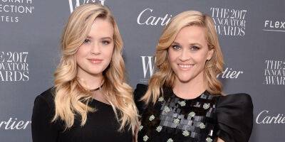 Reese Witherspoon Addresses Resemblance To Daughter Ava Phillippe - www.justjared.com - New York