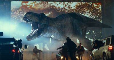 Jurassic World Dominion roars to Number 1 on the Official Film Chart - www.officialcharts.com