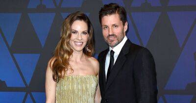 Hilary Swank, 48, Announces She’s Expecting ‘Miracle’ Twins With Husband Philip Schneider - www.usmagazine.com - state Alaska - Chad