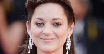 Marion Cotillard and Juliette Binoche cut hair in solidarity with Iranian protesters - www.msn.com - Iran