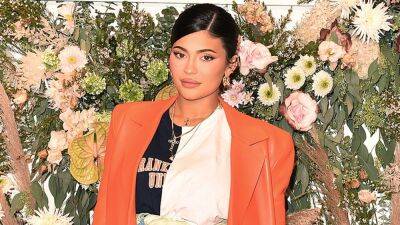 Kylie Jenner Shares Cute New Pics of Her Baby Son -- See His Precious Little Sneakers - www.etonline.com - Paris