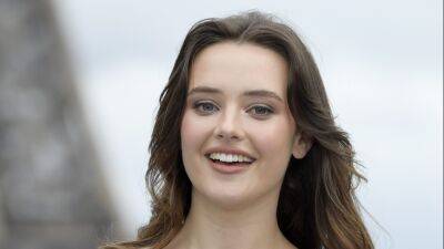 ‘The Venery of Samantha Bird’ Greenlit at Starz With Katherine Langford Set to Star - variety.com - county Baker - county Burke - county Love