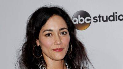‘American Gigolo’s Sandrine Holt Signs With Silver Lining Entertainment - deadline.com - China - USA - county Holt
